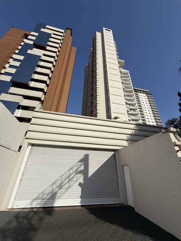 Edifício Excellence, empreendimento equipado com portão Hi.flo